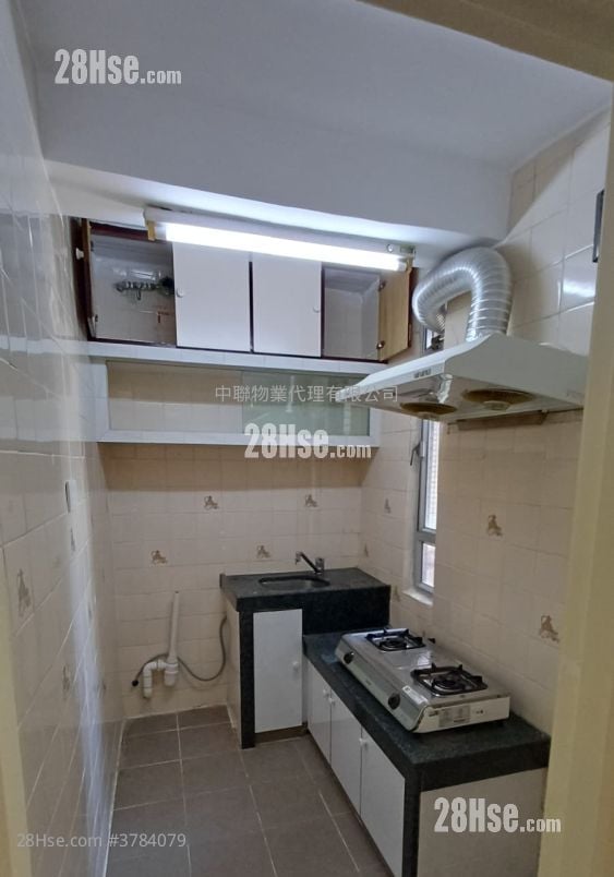 Carado Garden Sell 2 Bedrooms , 1 Bathroom 428 ft²