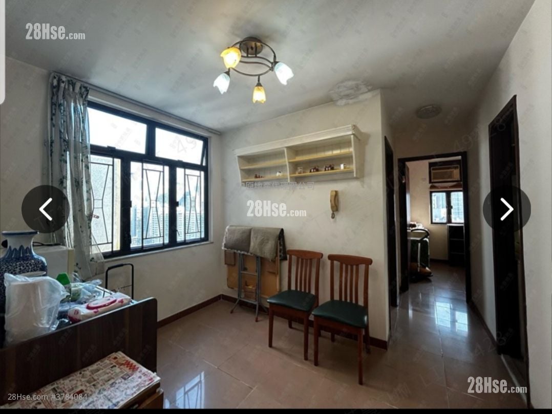 Luk Yeung Sun Chuen Sell 2 Bedrooms , 1 Bathroom 475 ft²