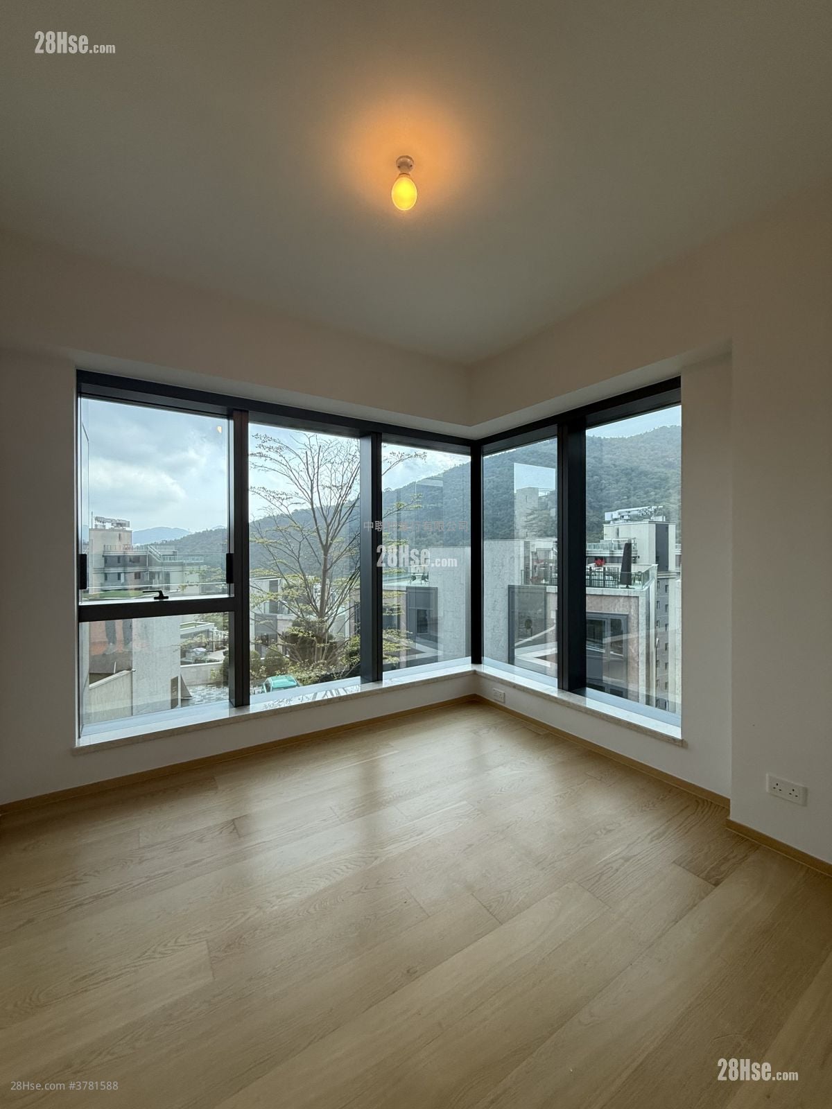 骏岭荟 租盘 1,849 平方尺