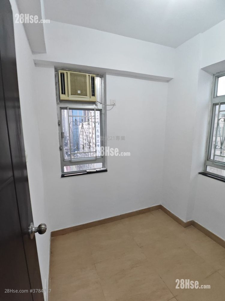 Lever Building Sell 1 Bedroom 270 ft²