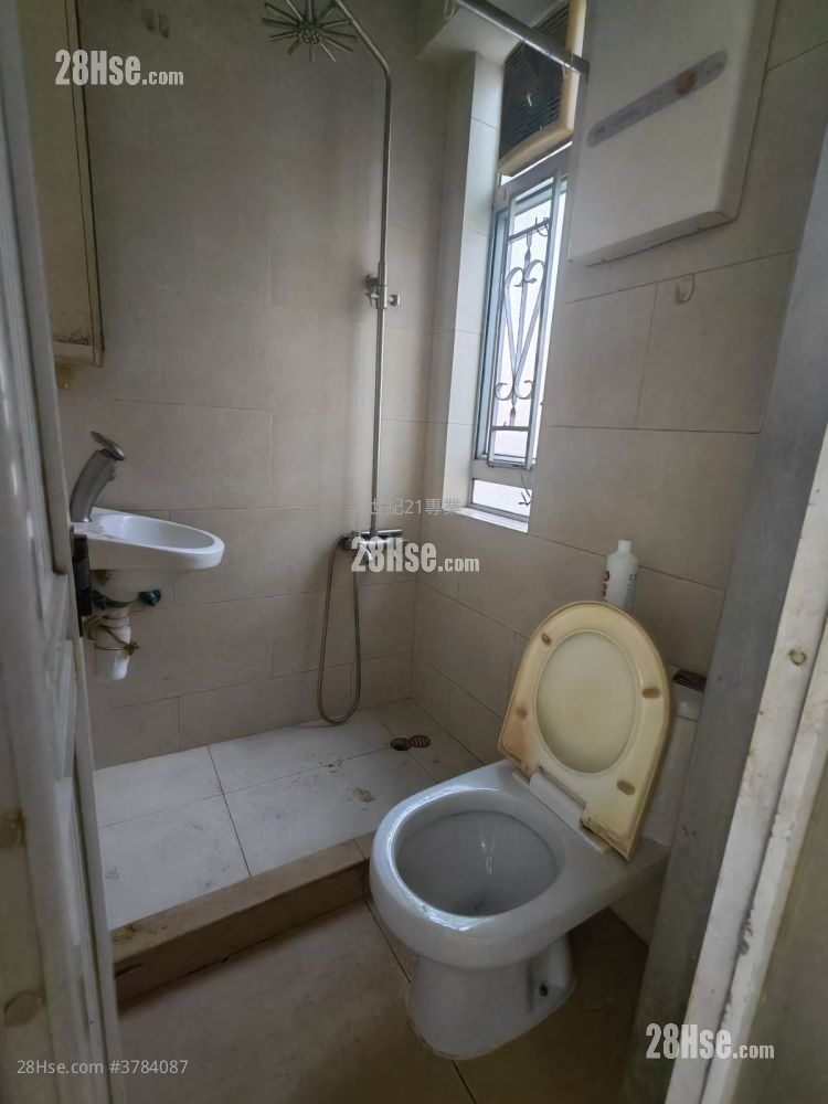 Lever Building Sell 1 Bedroom 270 ft²