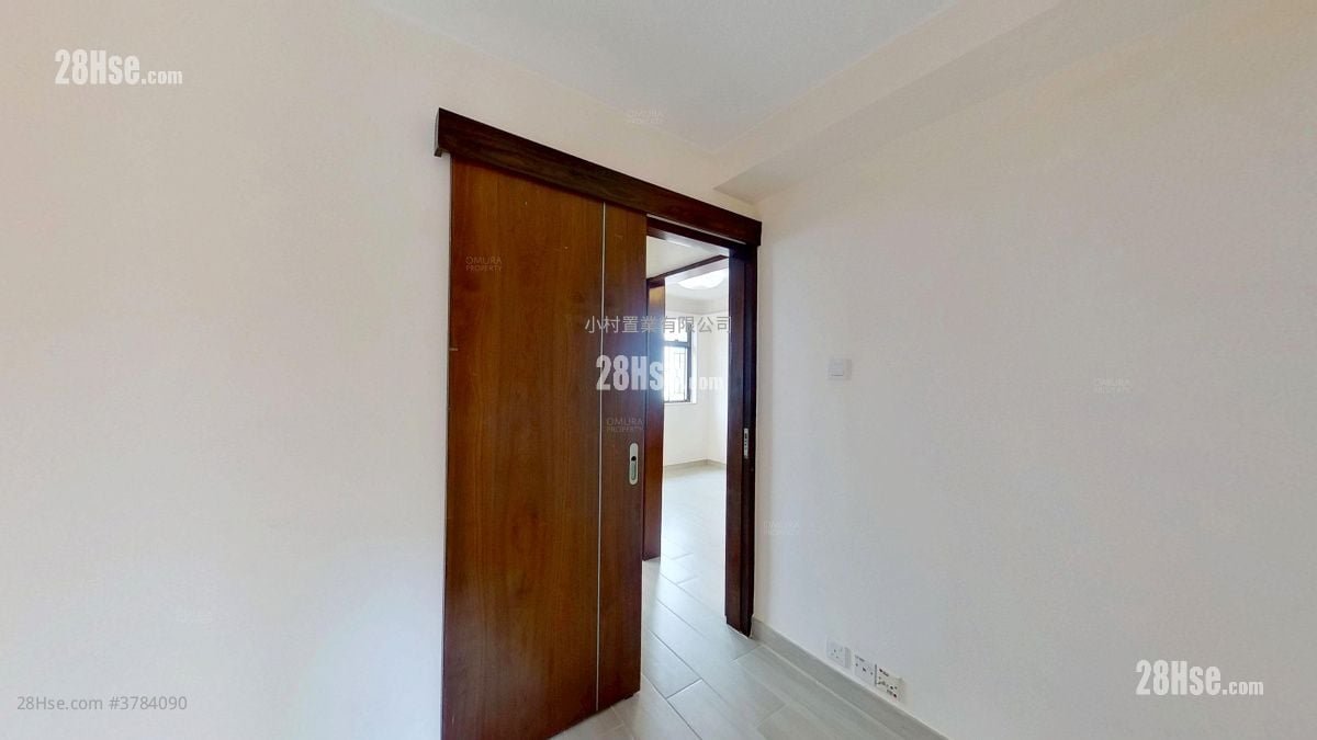 bedroom 2: Jade Court Rental 2 Bedrooms , 1 Bathroom 385 ft²