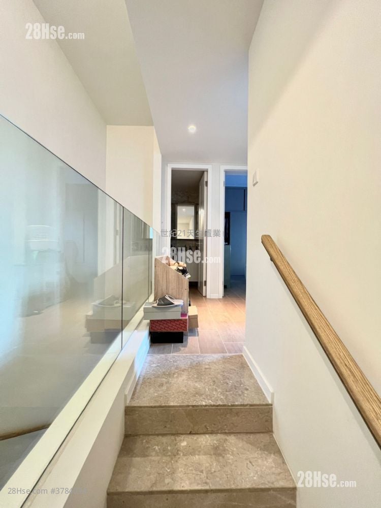 OMA OMA 售盘 4 房 , 3 浴室 1,019 平方尺