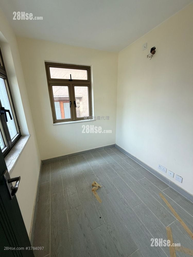 Village Sell 3 Bedrooms , 1 Bathroom 700 ft²