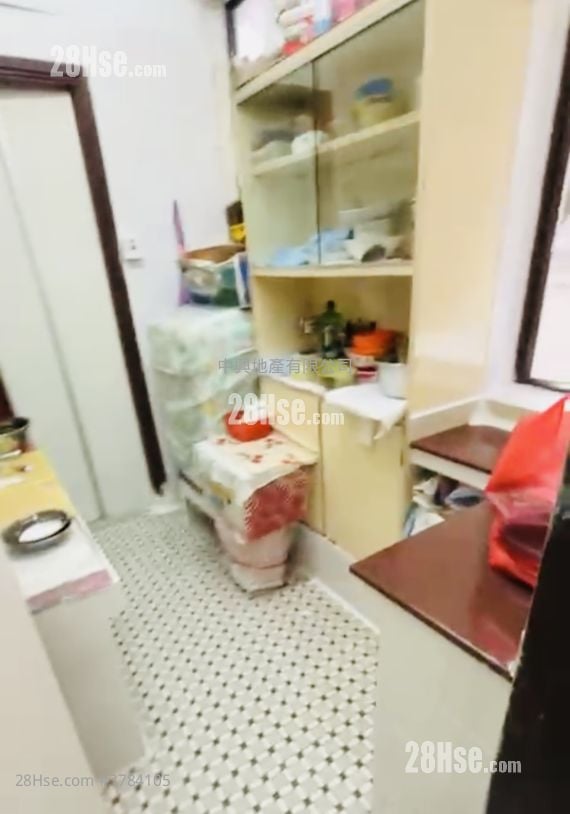 No. 59 Pilkem Street Sell 3 Bedrooms , 1 Bathroom 577 ft²