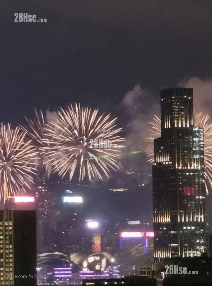 In One Sell 3 Bedrooms 941 ft²