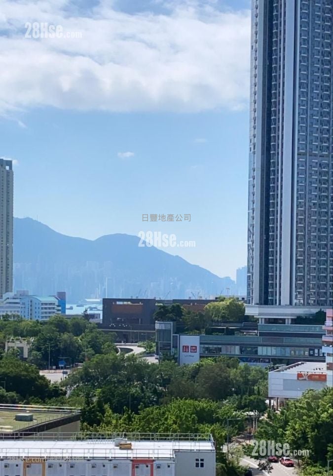 The Prominence Sell 1 Bedroom , 1 Bathroom 335 ft²