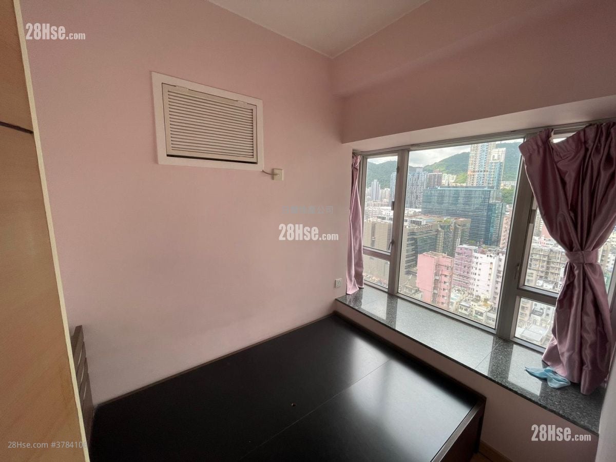 City Regalia Sell 2 Bedrooms , 1 Bathroom 305 ft²