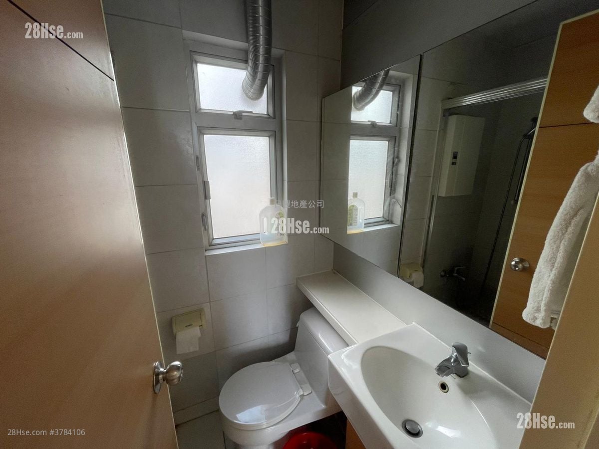 City Regalia Sell 2 Bedrooms , 1 Bathroom 305 ft²