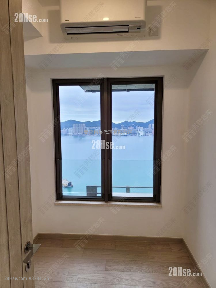 Sea To Sky Sell 4 Bedrooms , 3 Bathrooms 1,054 ft²