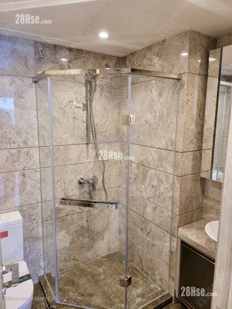 Sea To Sky Sell 4 Bedrooms , 3 Bathrooms 1,054 ft²