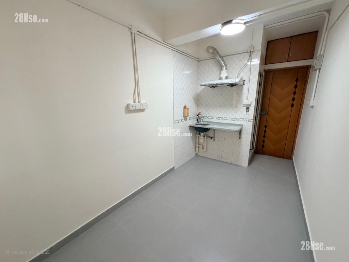 Man Ying Building Rental 1 Bedroom , 1 Bathroom 100 ft²