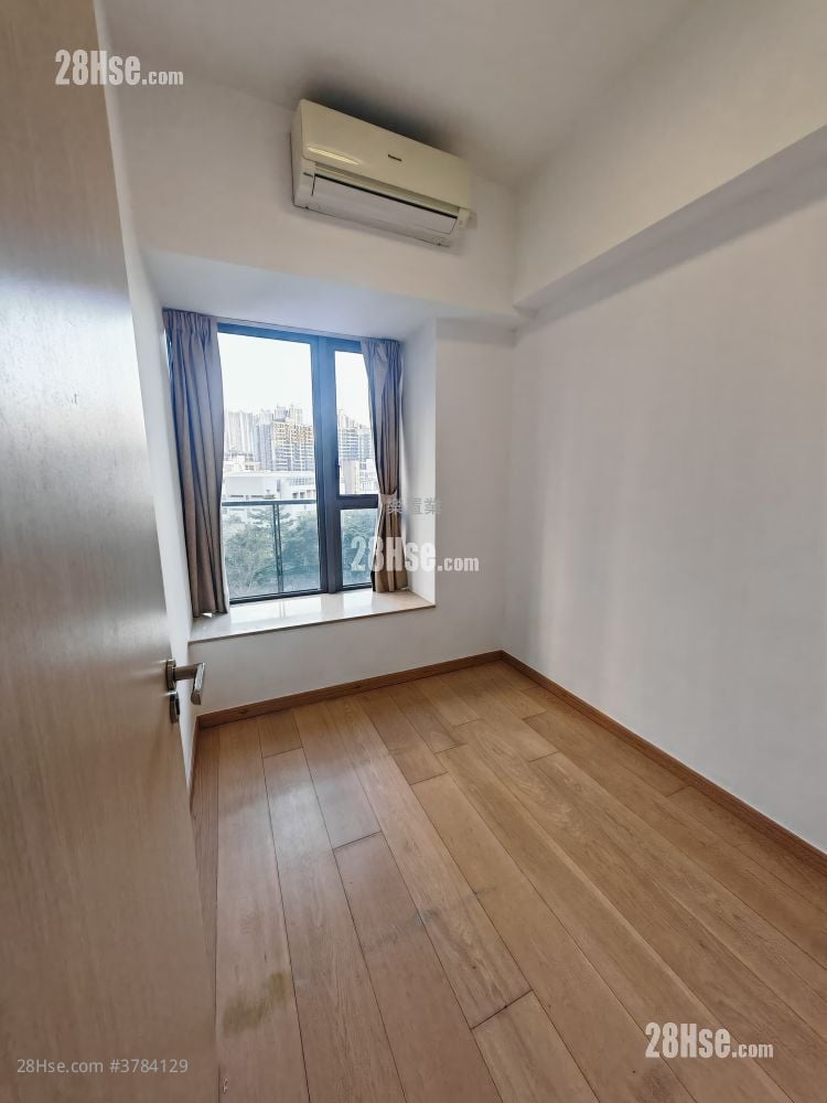 The Wings Rental 4 Bedrooms , 3 Bathrooms 799 ft²