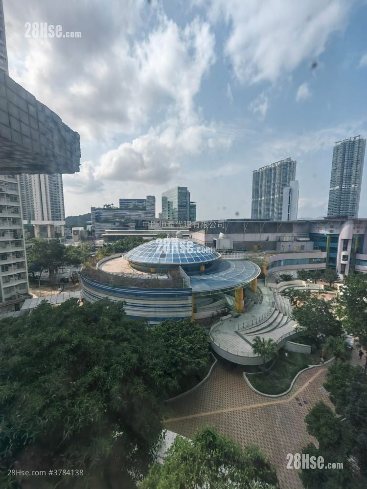 Yu Tung Court Sell 3 Bedrooms 601 ft²