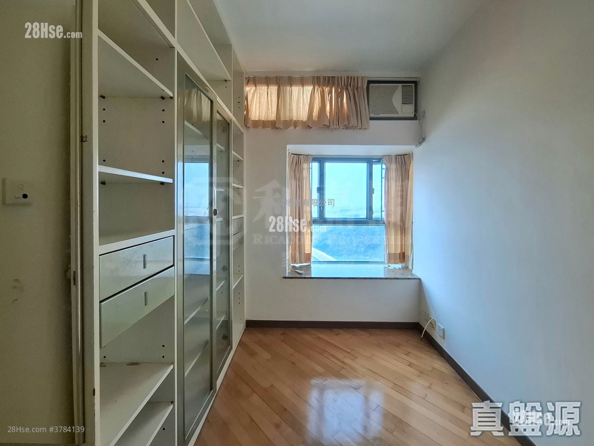 Tung Chung Crescent Rental 3 Bedrooms , 2 Bathrooms 821 ft²
