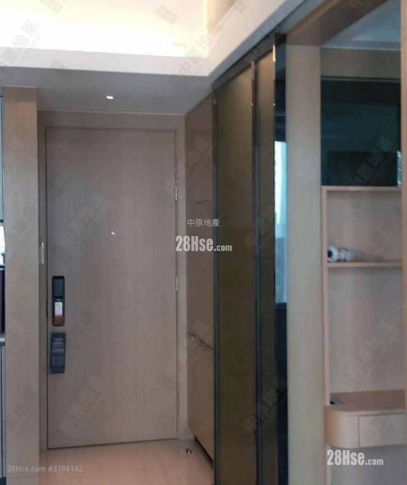 Cullinan West Sell 1 Bedroom 349 ft²