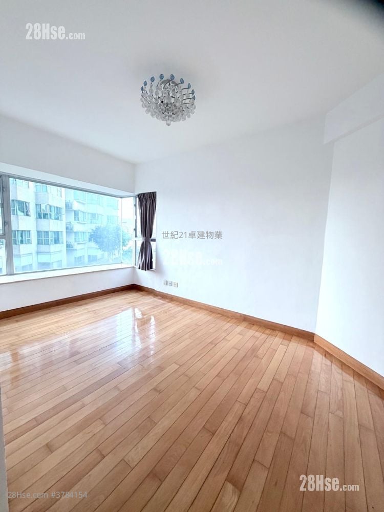 The Waterfront Sell 3 Bedrooms , 2 Bathrooms 943 ft²