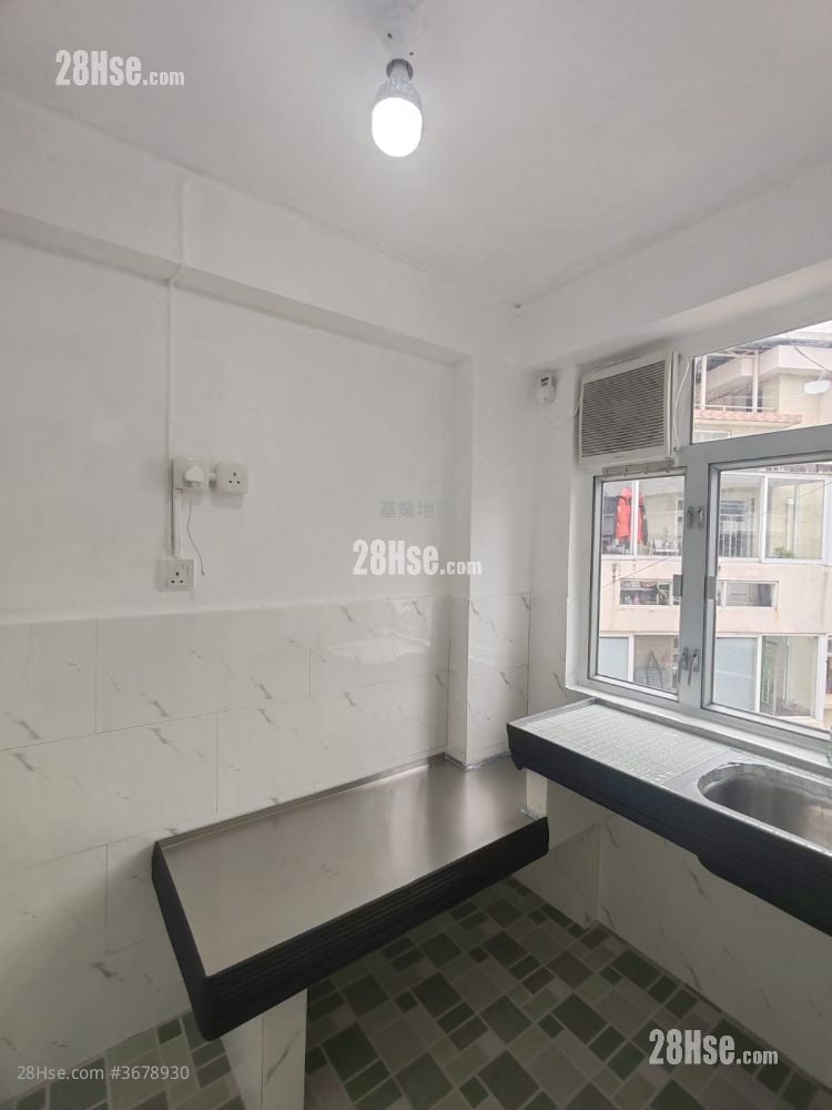 村屋 售盘 3 房 700 平方尺