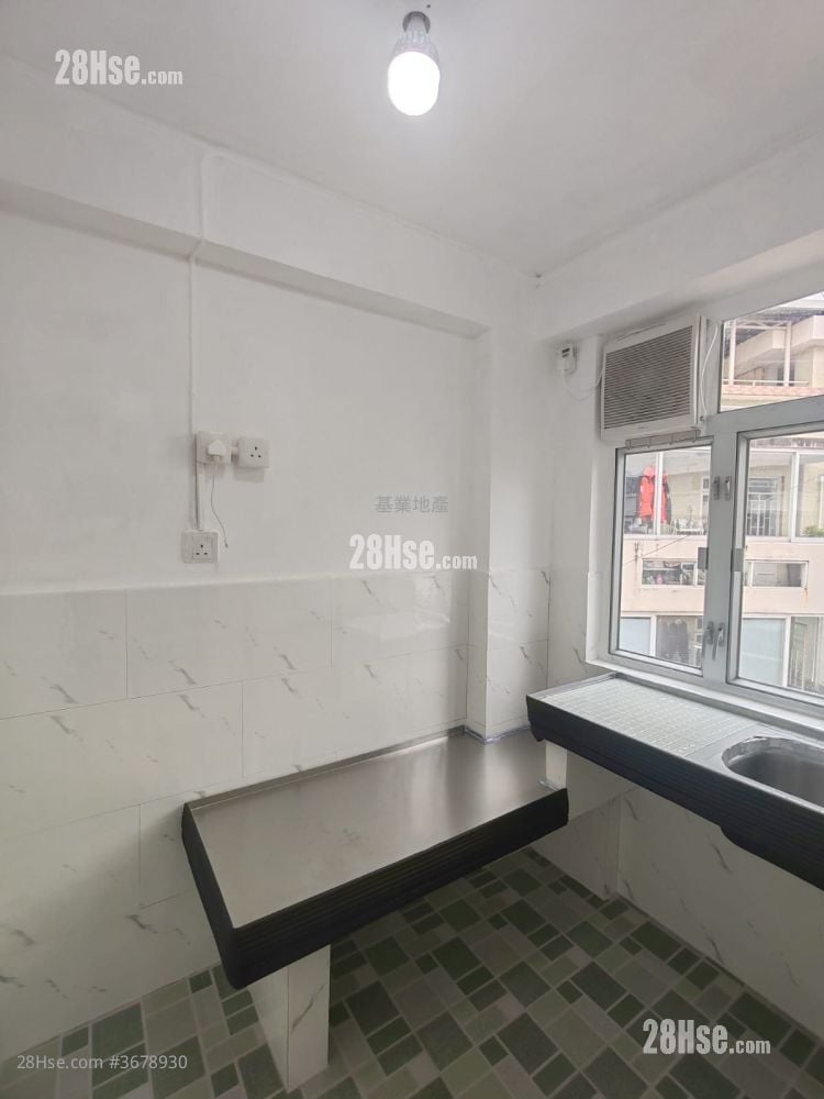 村屋 售盘 3 房 700 平方尺