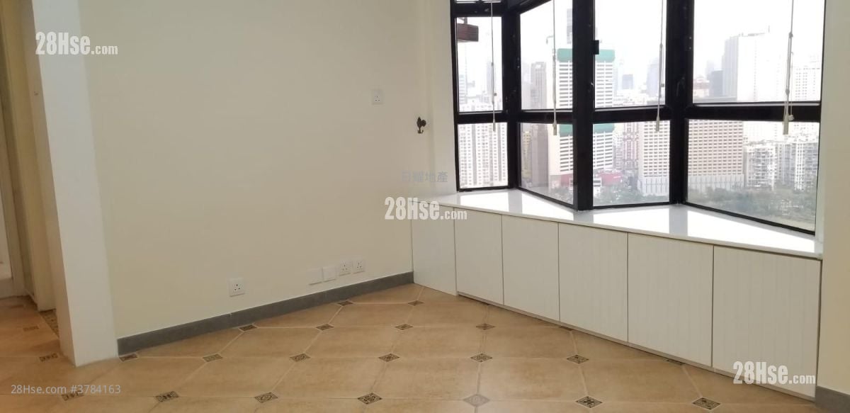 Chuang's-On-The-Park Sell 3 Bedrooms , 1 Bathroom 530 ft²