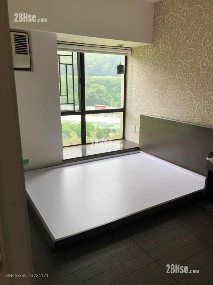 Hanley Villa Sell 2 Bedrooms , 1 Bathroom 485 ft²