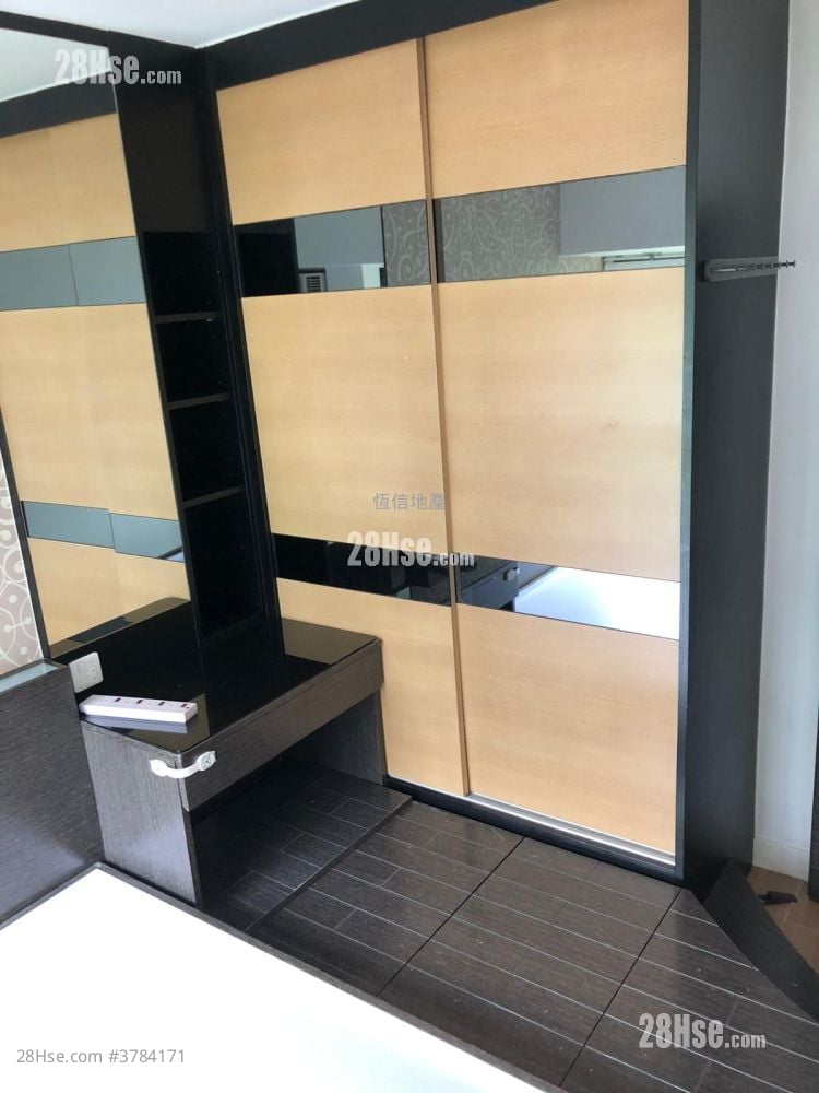 Hanley Villa Sell 2 Bedrooms , 1 Bathroom 485 ft²