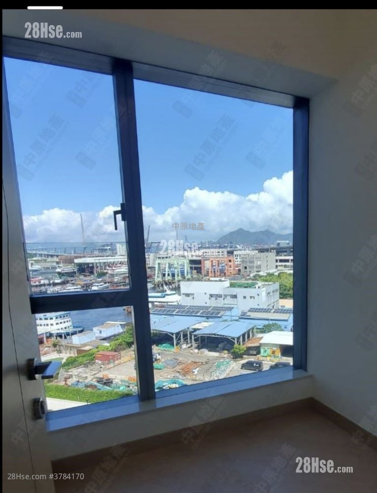 Grand Victoria Sell 2 Bedrooms 448 ft²