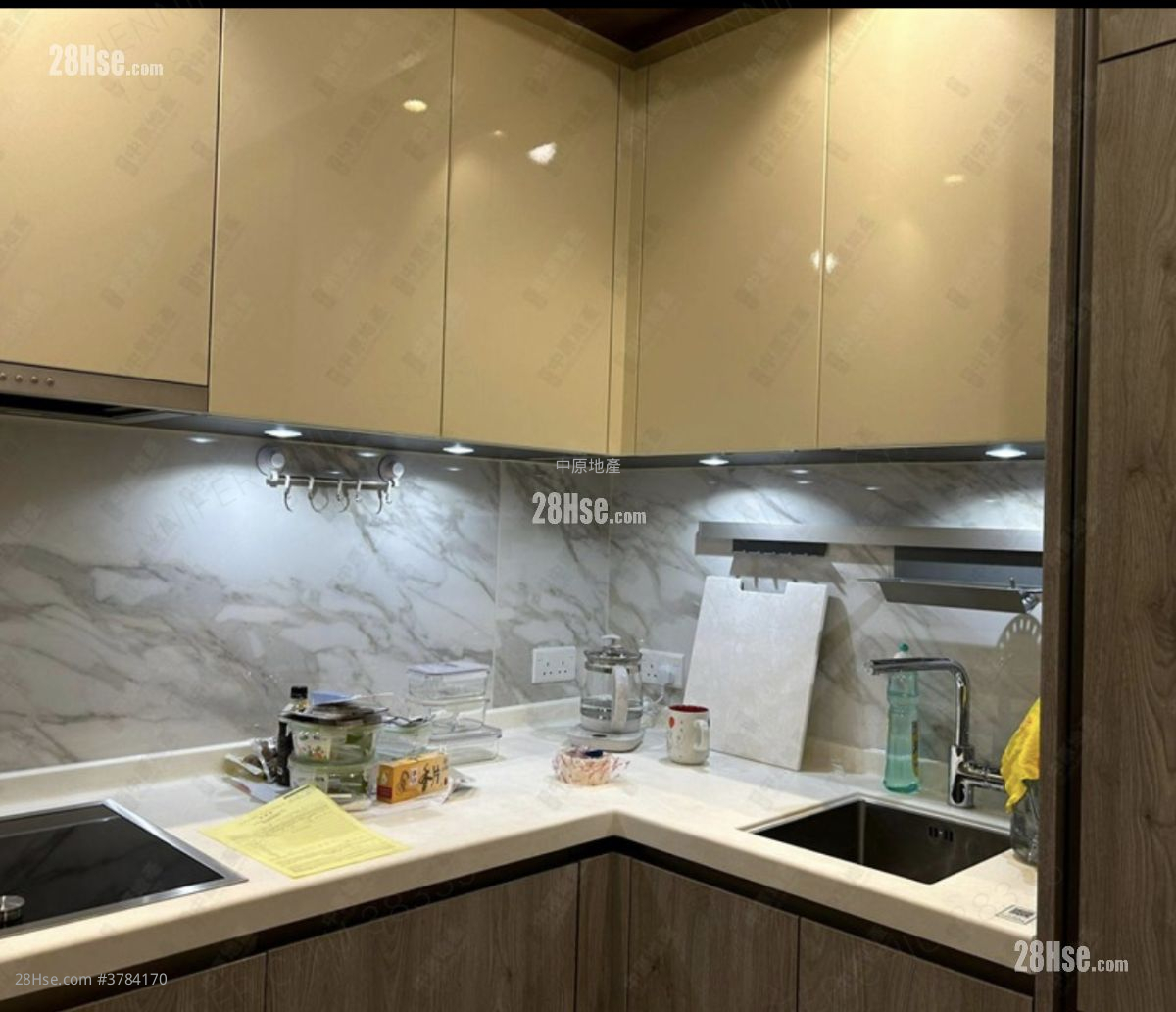 Grand Victoria Sell 2 Bedrooms 448 ft²