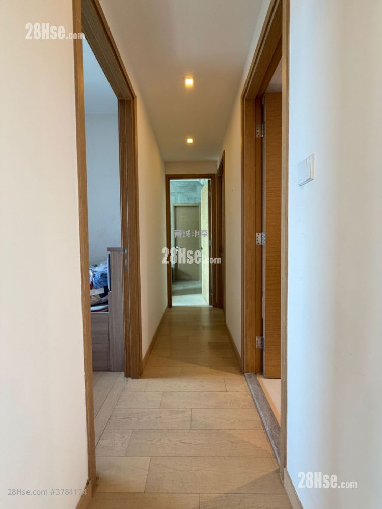 The Bloomsway Sell 4 Bedrooms , 3 Bathrooms 892 ft²