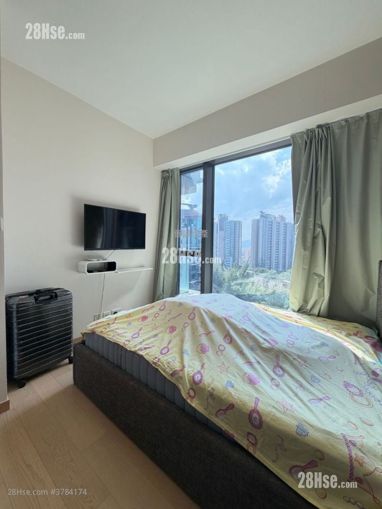 The Bloomsway Sell 4 Bedrooms , 3 Bathrooms 892 ft²