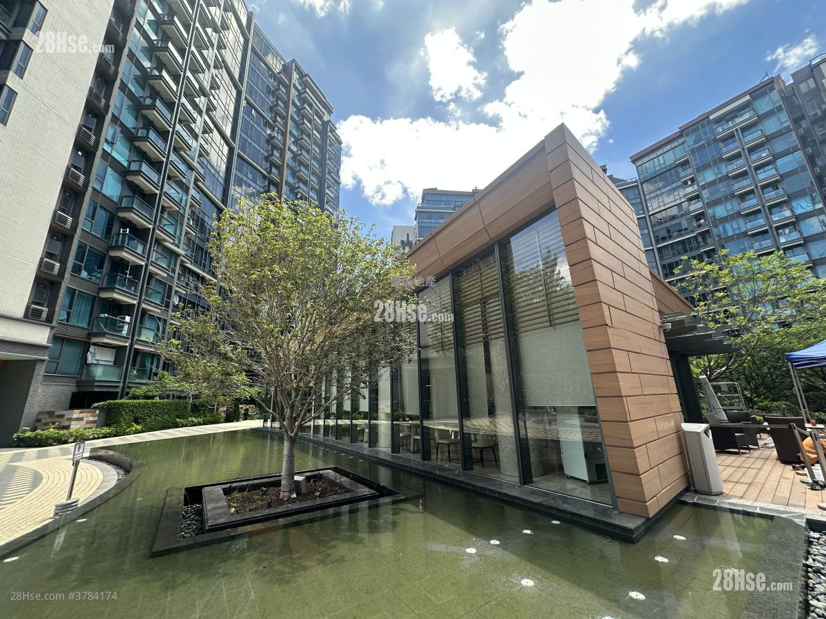 The Bloomsway Sell 4 Bedrooms , 3 Bathrooms 892 ft²