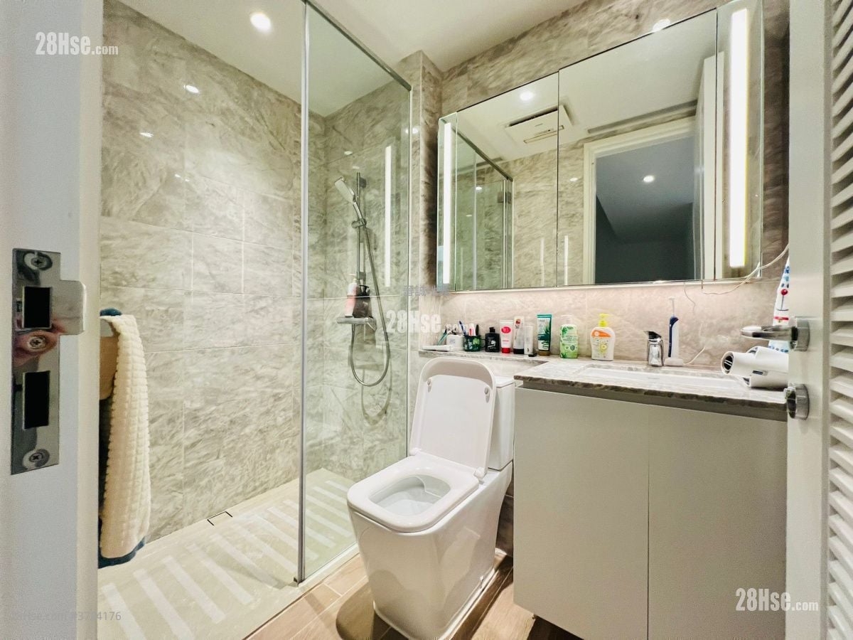 OMA OMA 售盘 4 房 , 3 浴室 1,019 平方尺