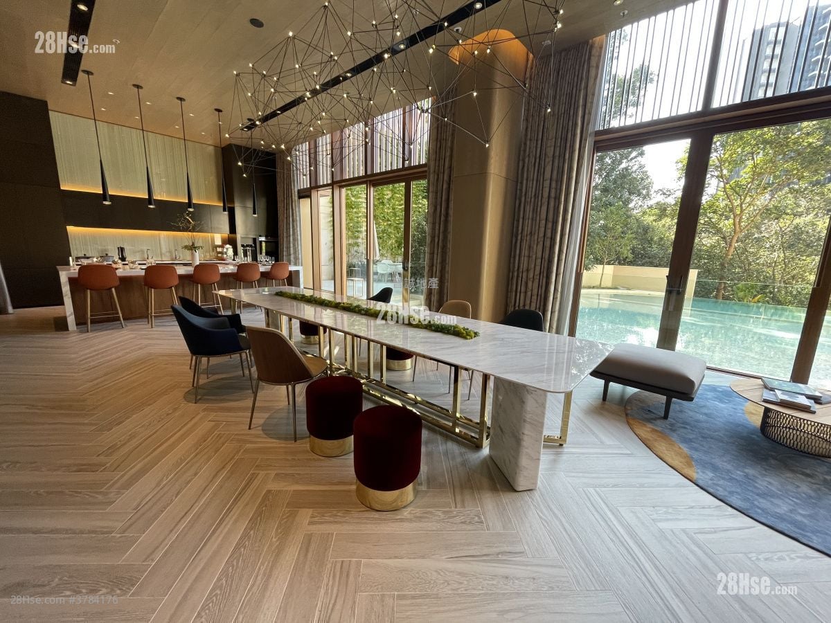 OMA OMA 售盘 4 房 , 3 浴室 1,019 平方尺