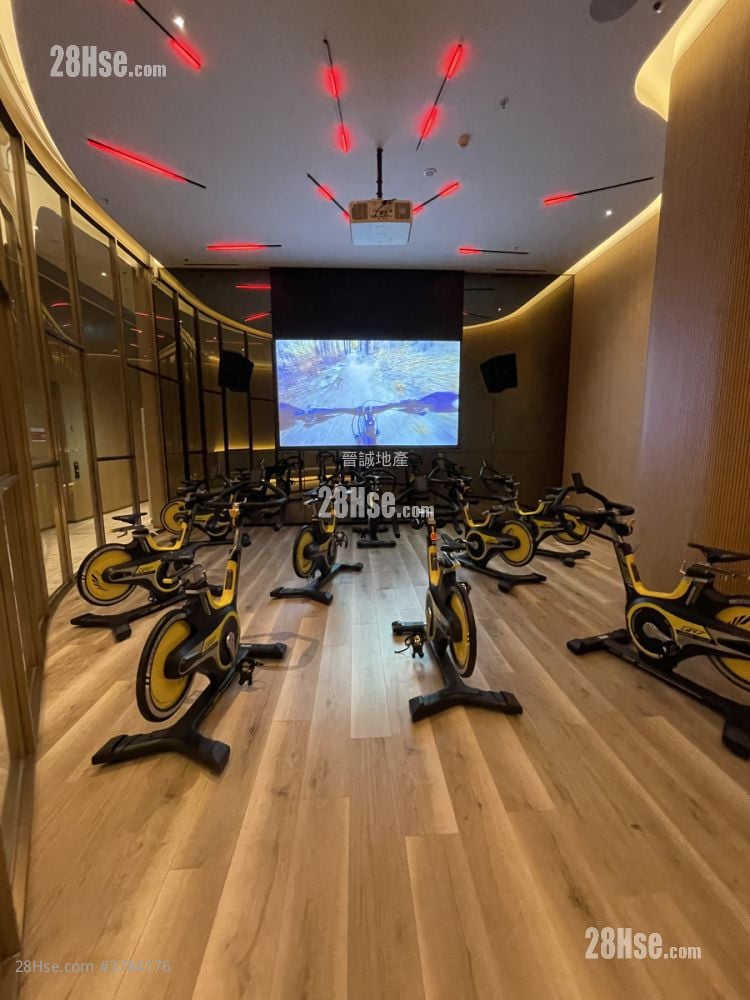 OMA OMA 售盘 4 房 , 3 浴室 1,019 平方尺