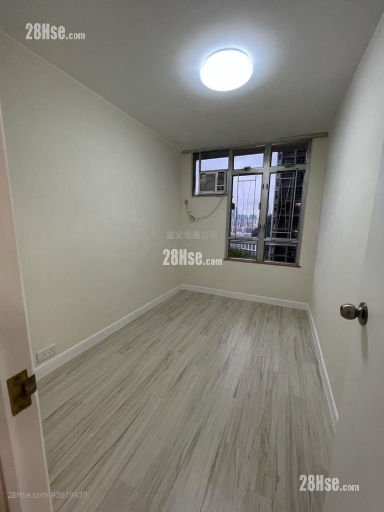 曉麗苑 售盤 3 房 , 1 浴室 604 平方呎