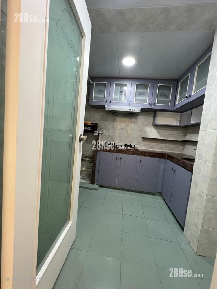 曉麗苑 售盤 3 房 , 1 浴室 604 平方呎