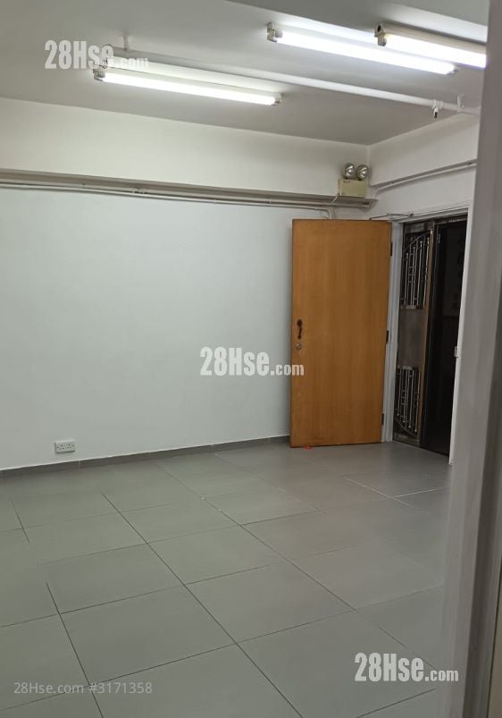 Jordan Rental 90 ft²