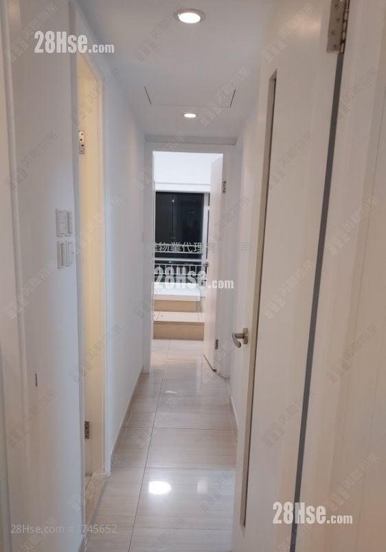 The Metro City Sell 3 Bedrooms 701 ft²