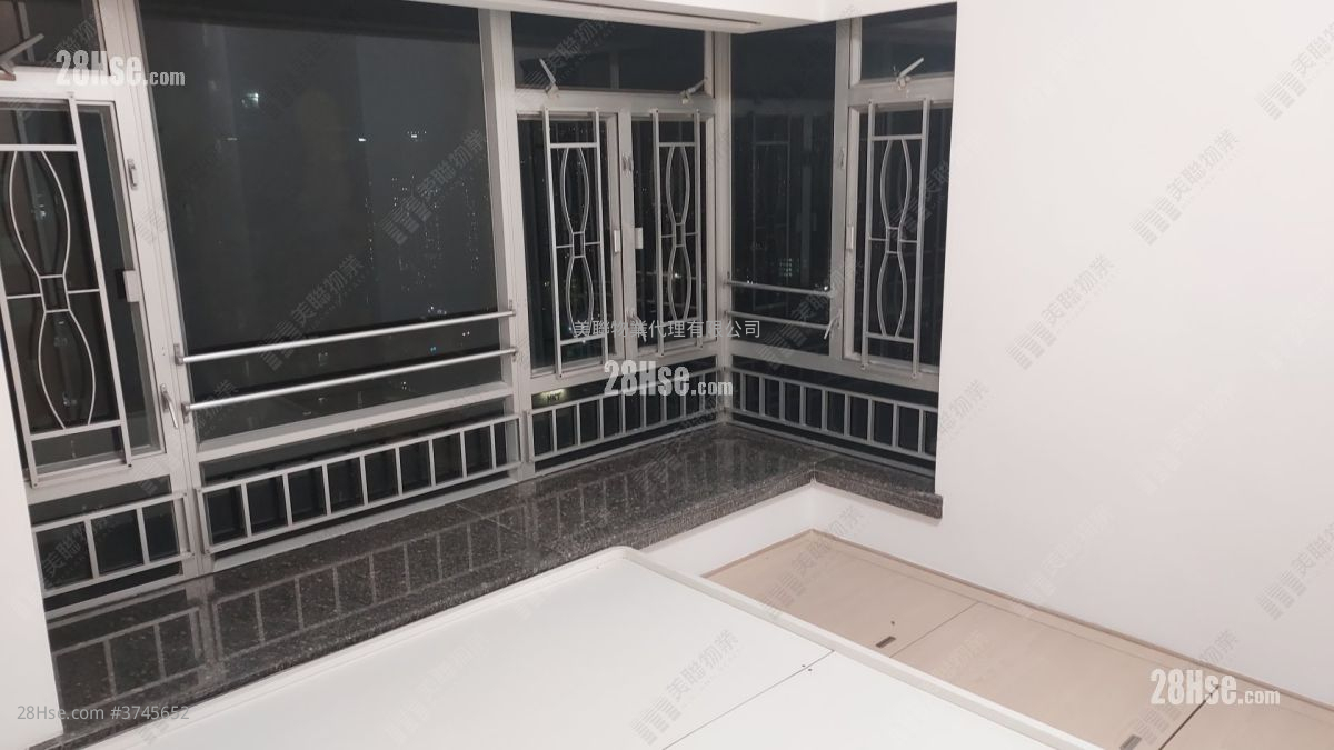 The Metro City Sell 3 Bedrooms 701 ft²