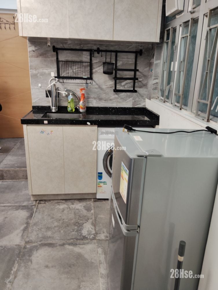 永隆大厦 租盘 2 房 , 1 浴室 220 平方尺