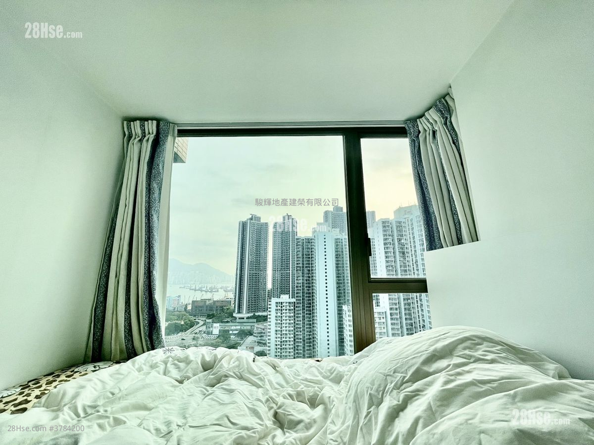 The Prominence Sell 1 Bedroom , 1 Bathroom 335 ft²