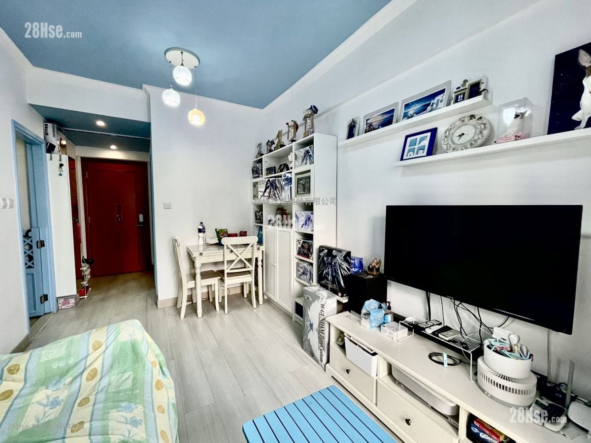 The Prominence Sell 1 Bedroom , 1 Bathroom 335 ft²