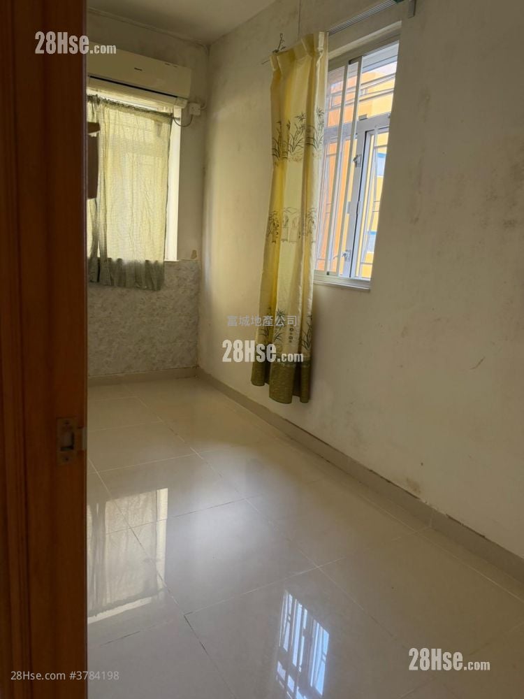 村屋 租盘 1 浴室 600 平方尺