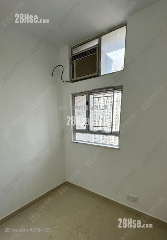 Siu Lun Court Sell 2 Bedrooms 401 ft²