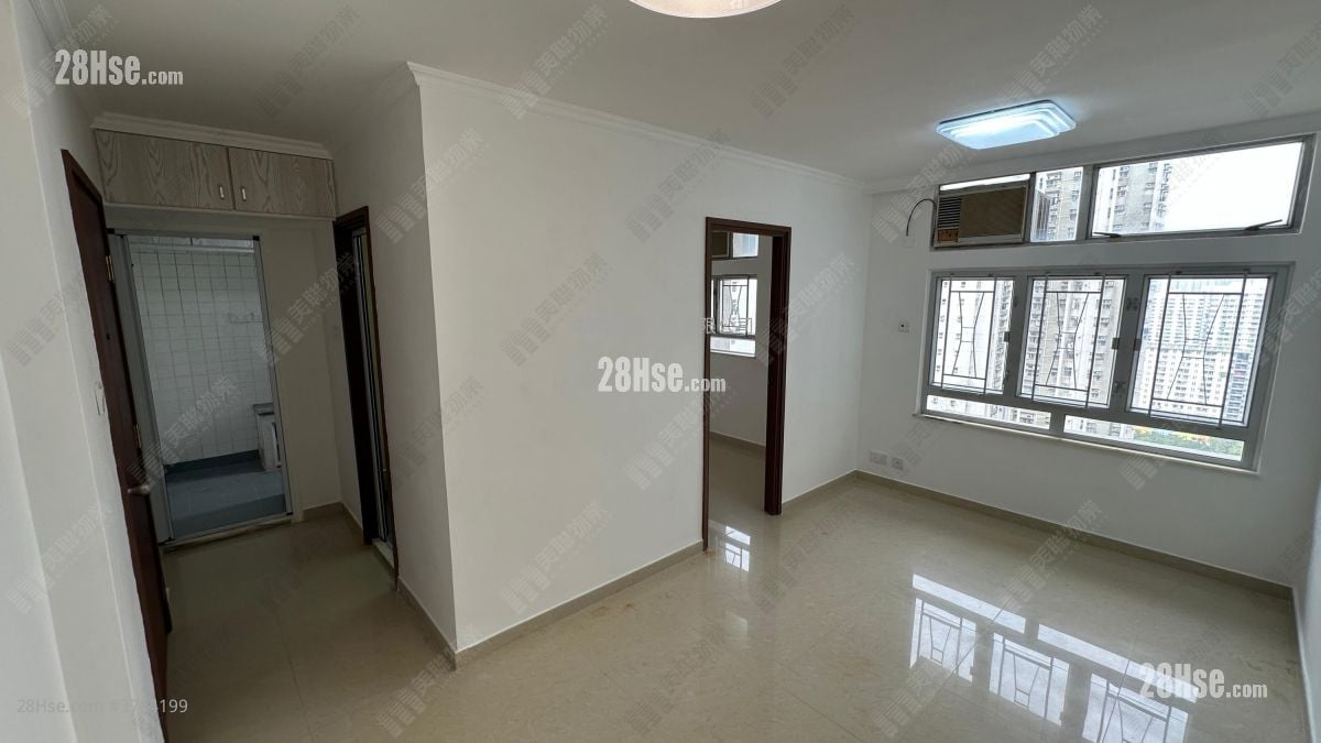 Siu Lun Court Sell 2 Bedrooms 401 ft²