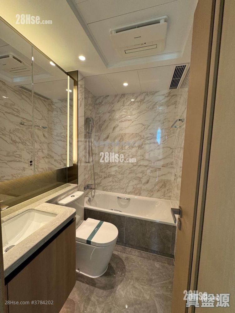 Grand Mayfair  Sell 444 ft²