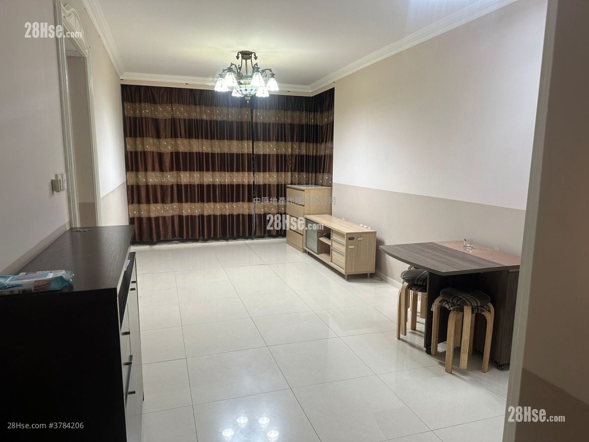 东堤湾畔 售盘 2 房 590 平方尺