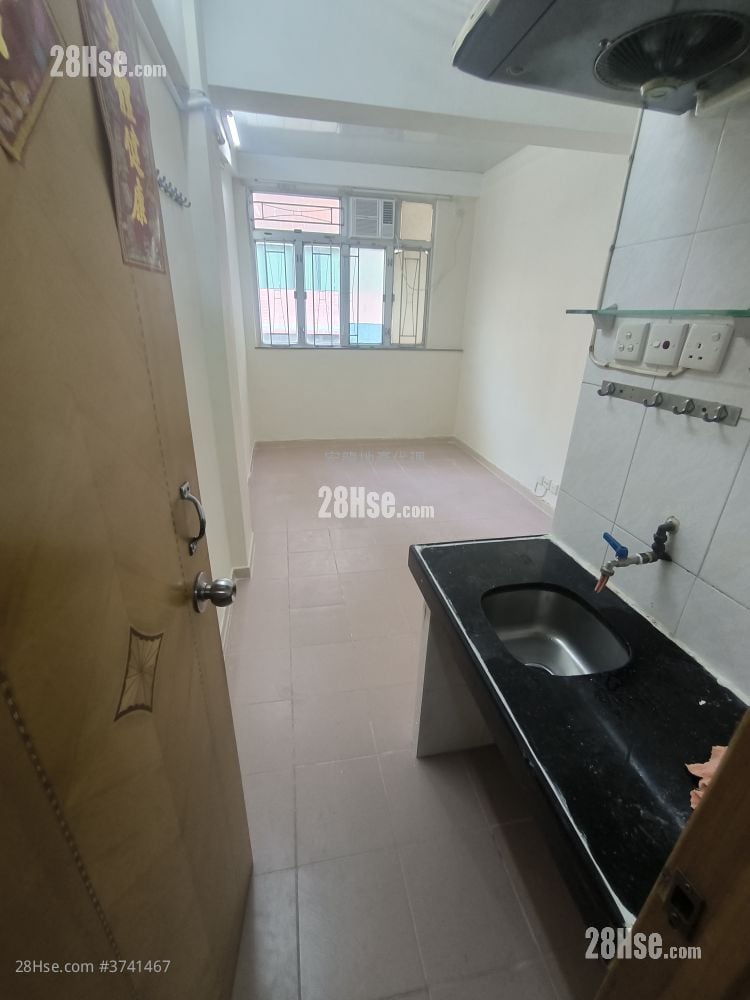崇齡街 Rental Studio , 1 Bathroom 145 ft²