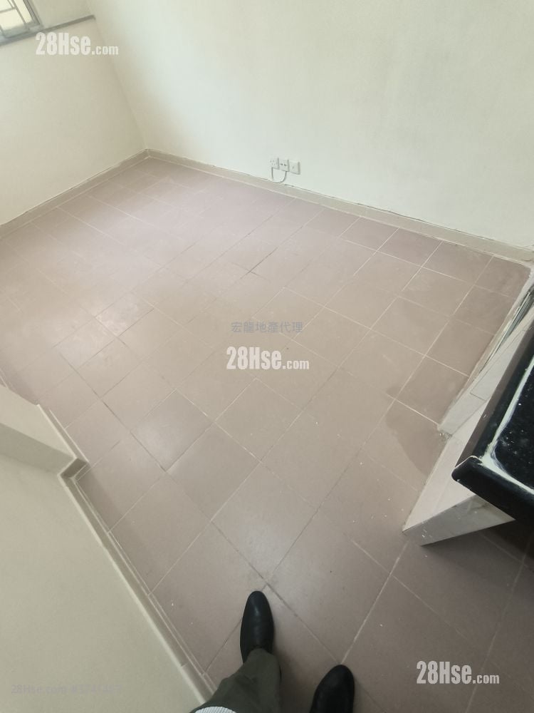 崇齡街 Rental Studio , 1 Bathroom 145 ft²