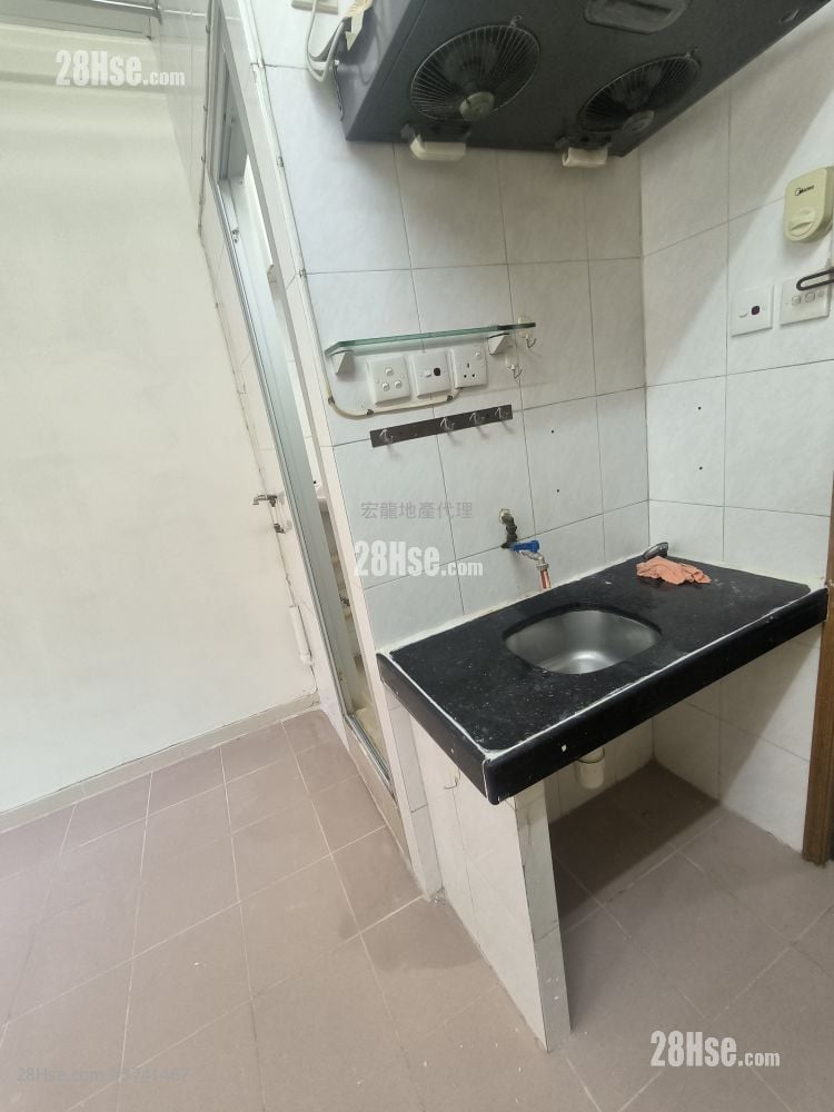 崇齡街 Rental Studio , 1 Bathroom 145 ft²